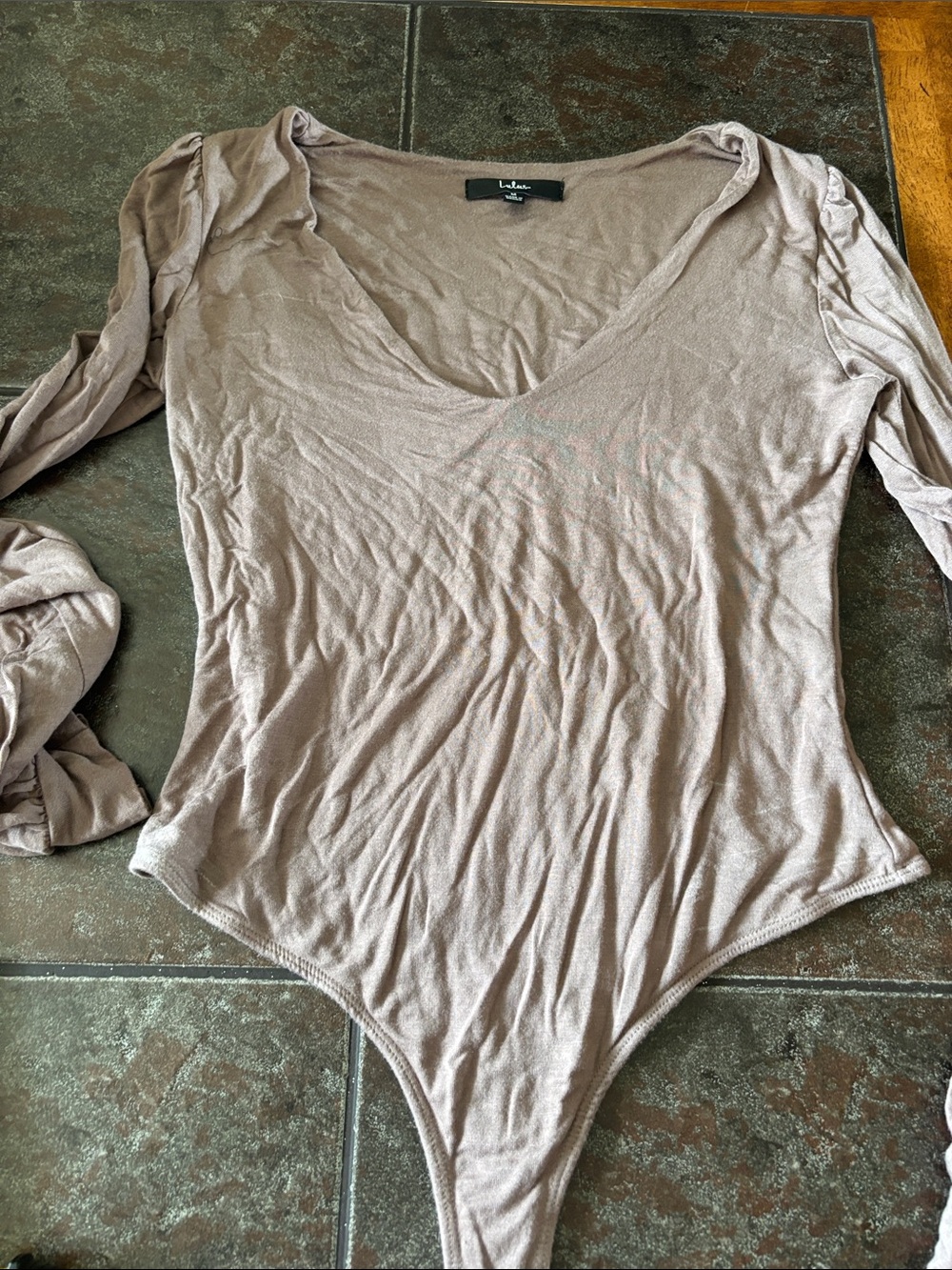 Lulu's Mauve Taupe V-Neck Long Sleeve Bodysuit